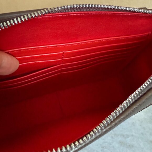 Christian Louboutin 3225098 Ruisbuddy Zipped Leather Crossbody Bag Cosme Brown - Picture 8 of 15